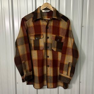 Vintage Woolrich Wool Plaid Pattern Long Sleeve Shirt Jacket Men Large Casual